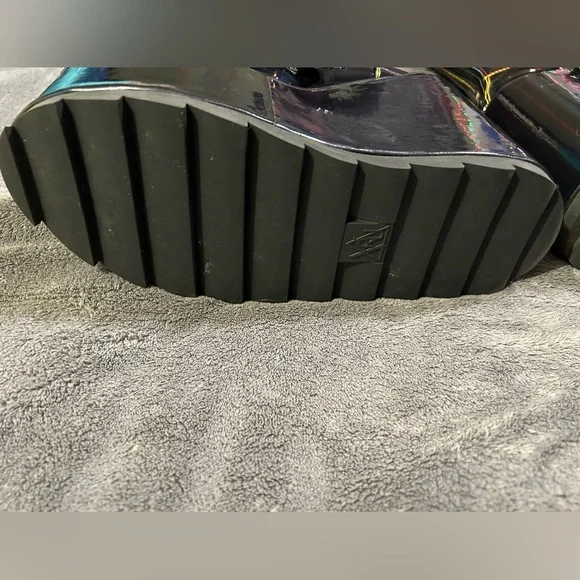 YRU Dune Mushroom Holographic Platform Boots Size 9 - Picture 8 of 9